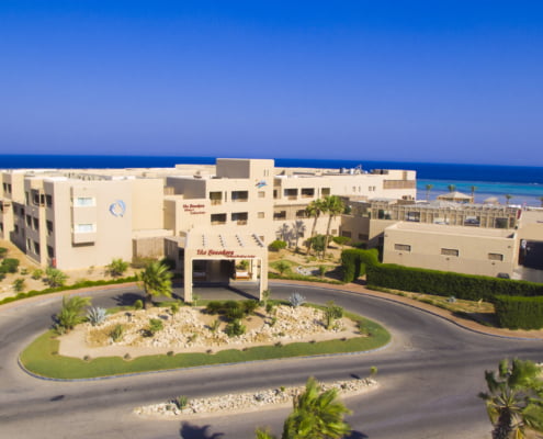 The Breakers Diving and Surfing Lodge - Beach