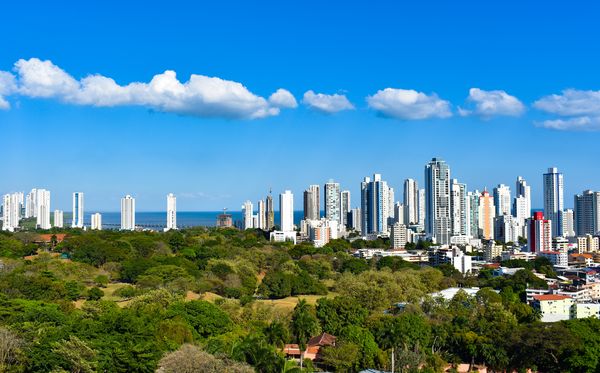 Panama und Kolumbien Skyline