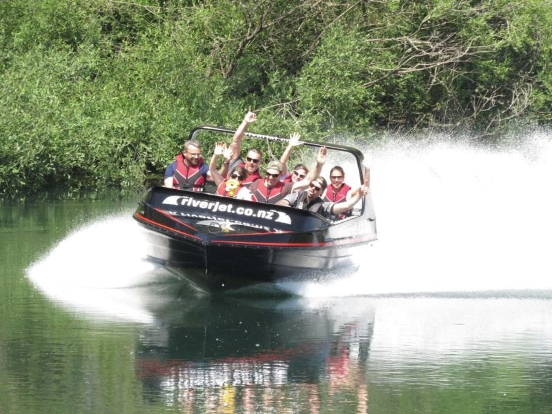 ferntouristik-unterwegs_Neuseeland_Jetboot-auf-dem-Waikati-River-1