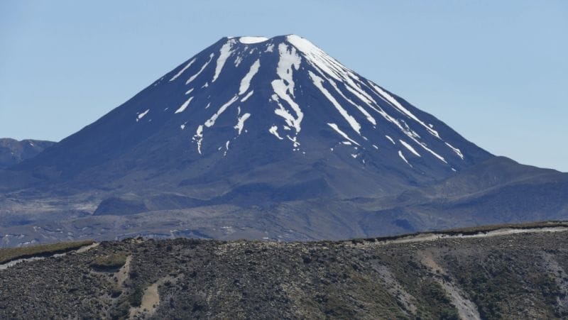 ferntouristik-unterwegs_Neuseeland_Tongariro-Nationalpark_Berg