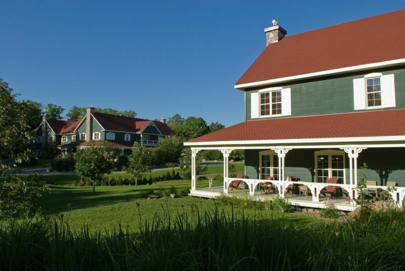 ferntouristik_Le Baluchon Éco-Villégiature_Anlage im Sommer ferntouristik_Le-Baluchon-Éco-Villégiature_Anlage-im-Sommer