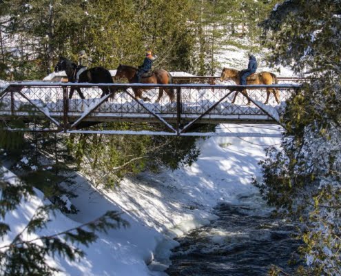 ferntouristik_Le Baluchon Éco-Villégiature_Reiten im Winter
