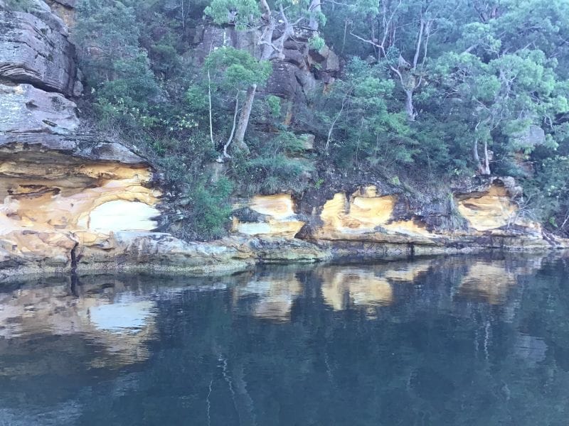 ferntouristik_unterwegs_aboriginal-tour_Ku-ring-gai-Nationalpark_Höhlenmalerei