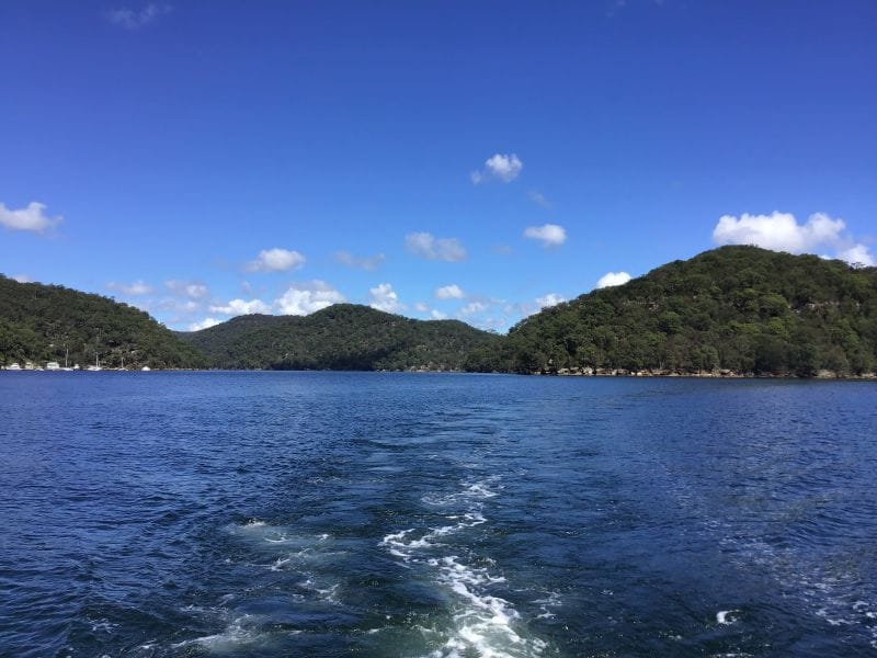 ferntouristik_unterwegs_ku-ring-gai-Nationalpark_Bootsfahrt